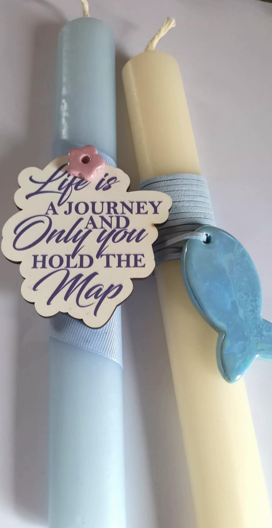 Χειροποίητη λαμπάδα με ξύλινο στοιχείο