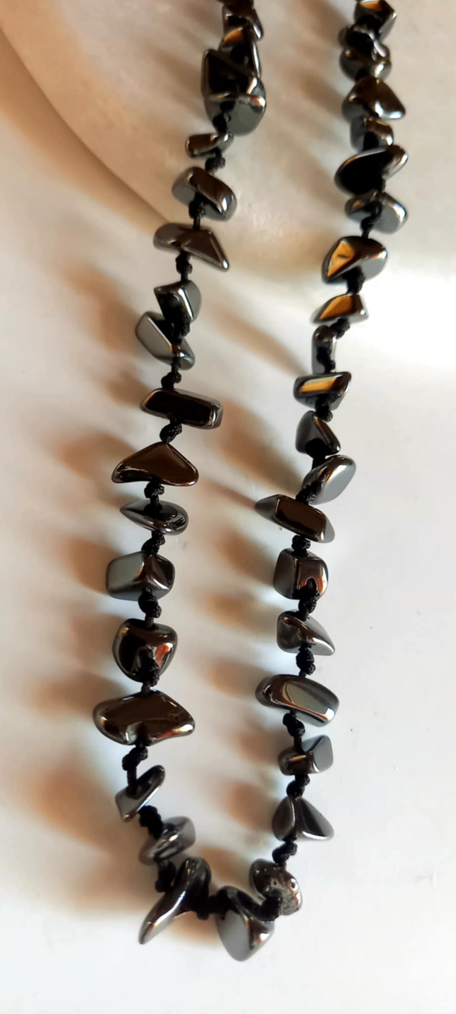 Κολιέ με αιματίτες σε ακανόνιστο σχήμα