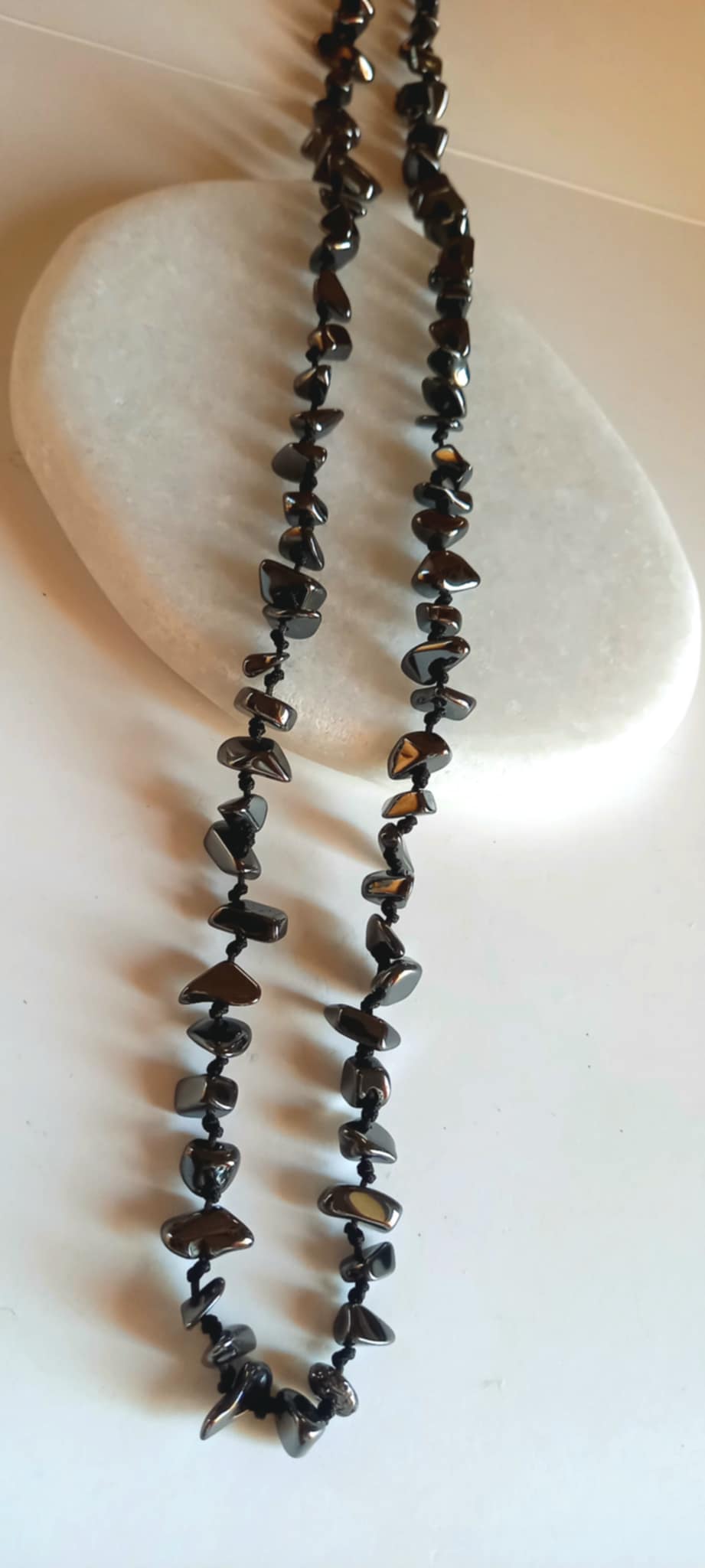 Κολιέ με αιματίτες σε ακανόνιστο σχήμα