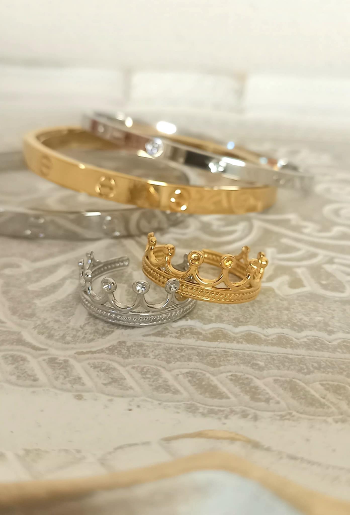 Δαχτυλίδι από ατσάλι με σχέδιο κορώνα