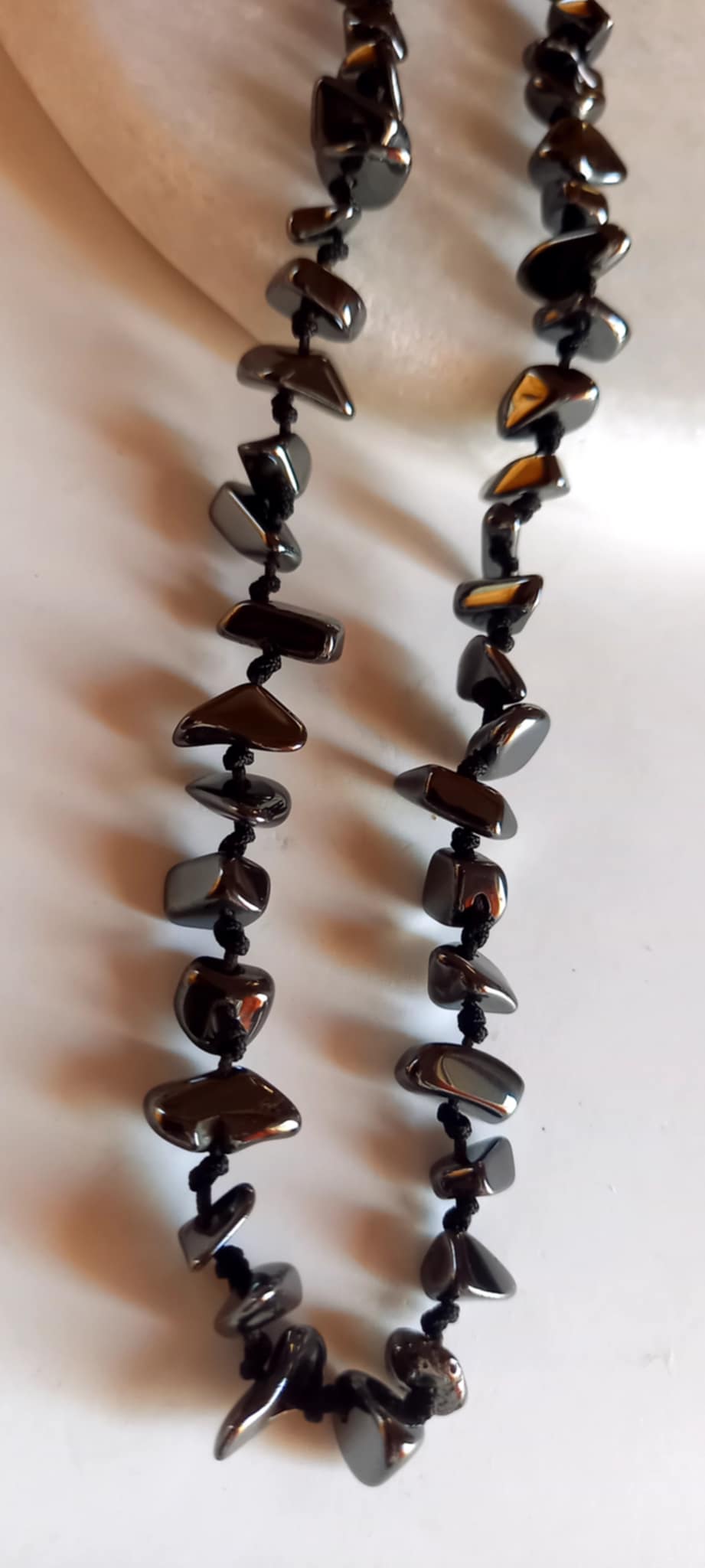 Κολιέ με αιματίτες σε ακανόνιστο σχήμα