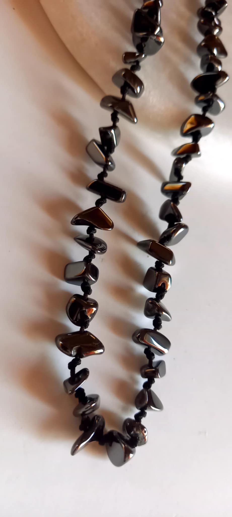 Κολιέ με αιματίτες σε ακανόνιστο σχήμα