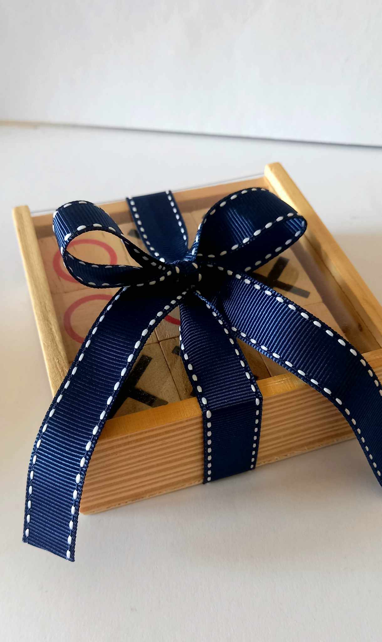 Παιδική μπομπονιέρα βάπτισης ξύλινη τρίλιζα