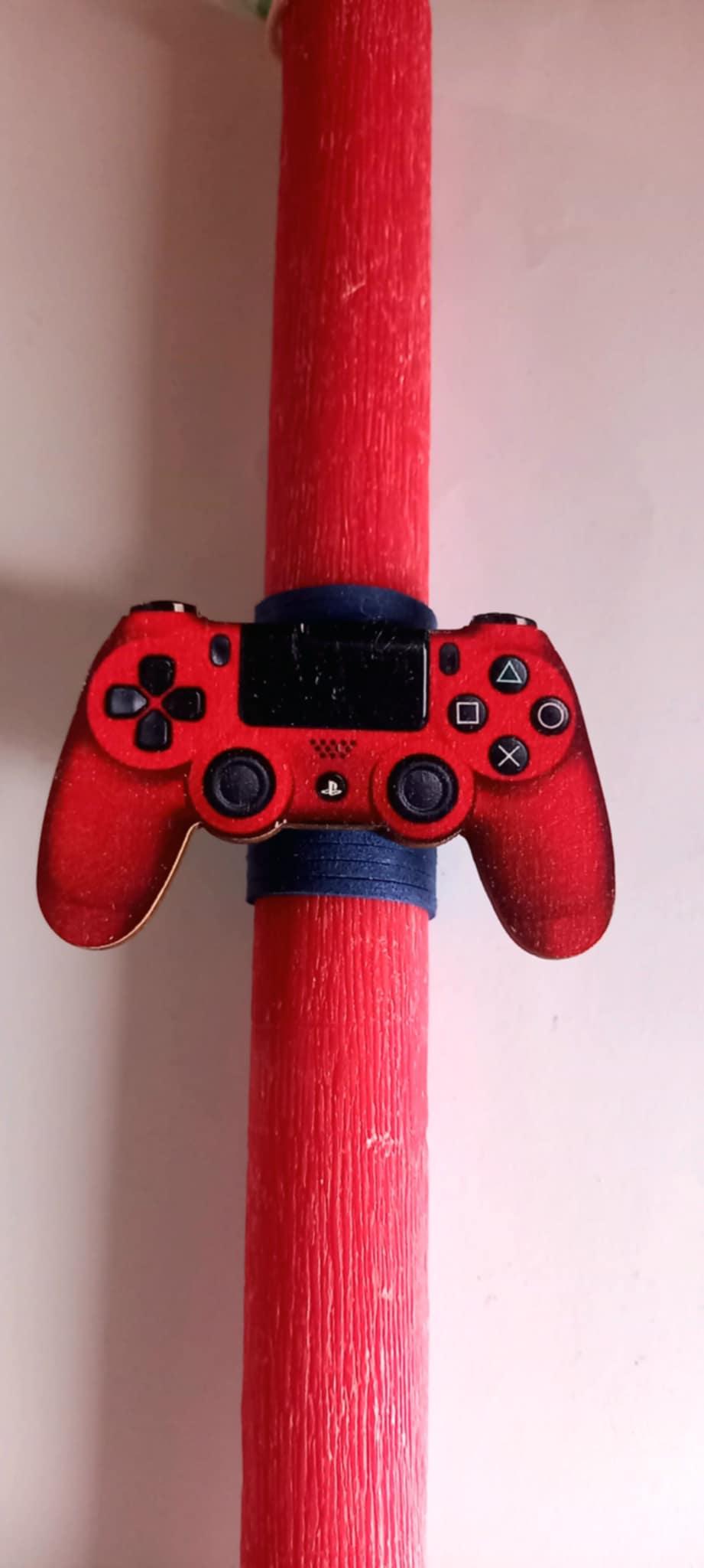 Χειροποίητη λαμπάδα με χειριστήριο playstation