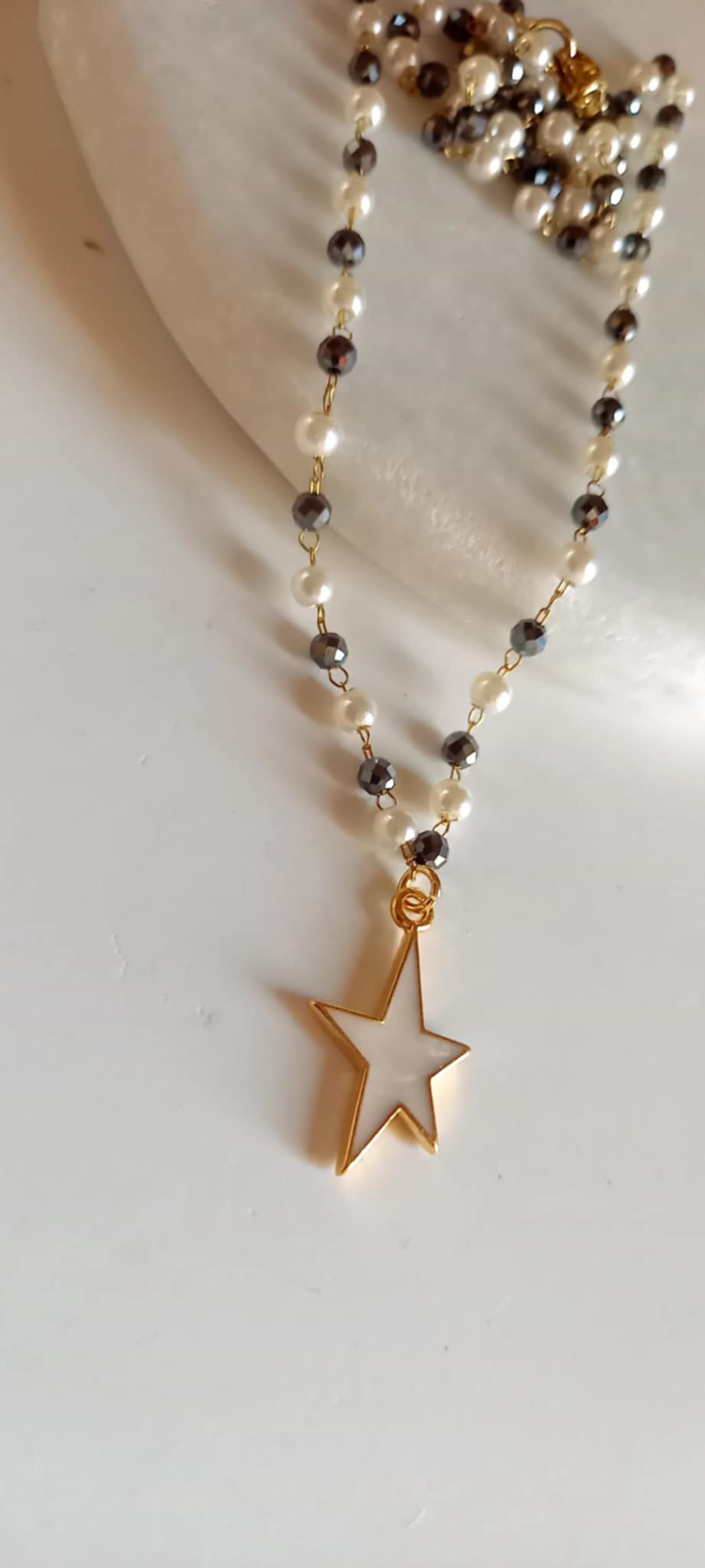 Κολιέ με ροζάριο και μοτίφ αστέρι