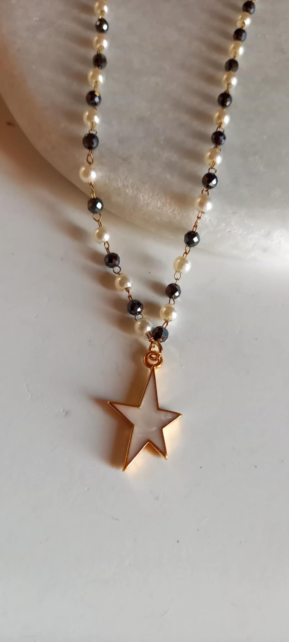 Κολιέ με ροζάριο και μοτίφ αστέρι