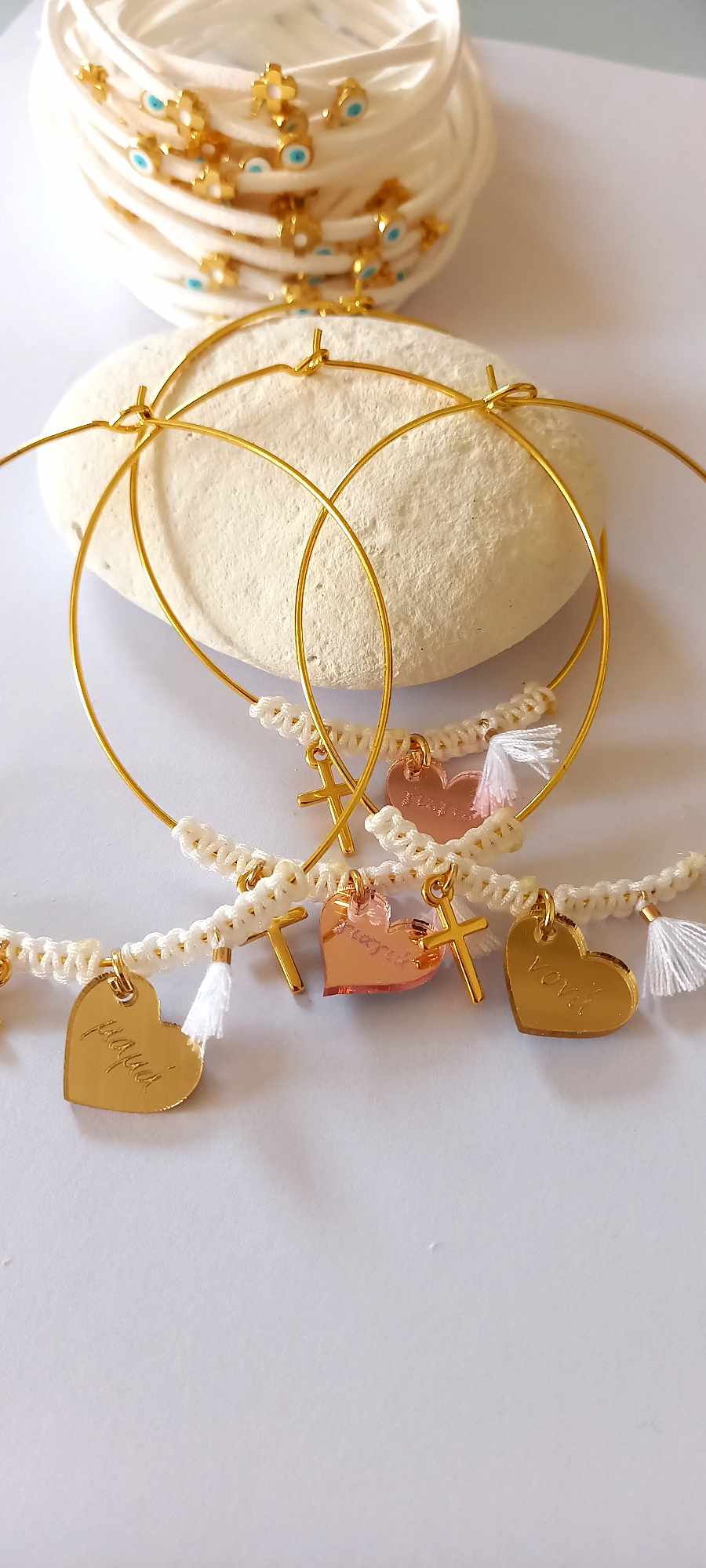 Χειροποίητο μαρτυρικό για μαμά, νονά, γιαγιά και θεία με μακραμέ και plexi στοιχείο