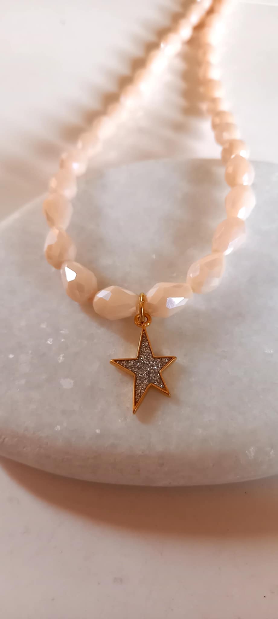 Κολιέ με κρύσταλλα και μοτίφ αστέρι