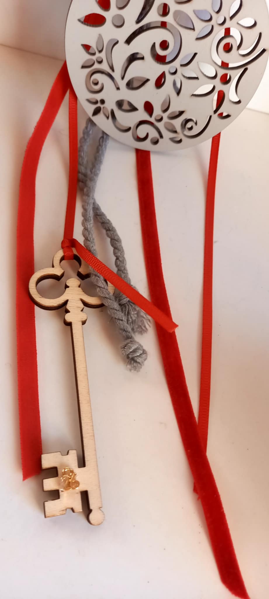 Κρεμαστό γούρι ξύλινο ρόδι