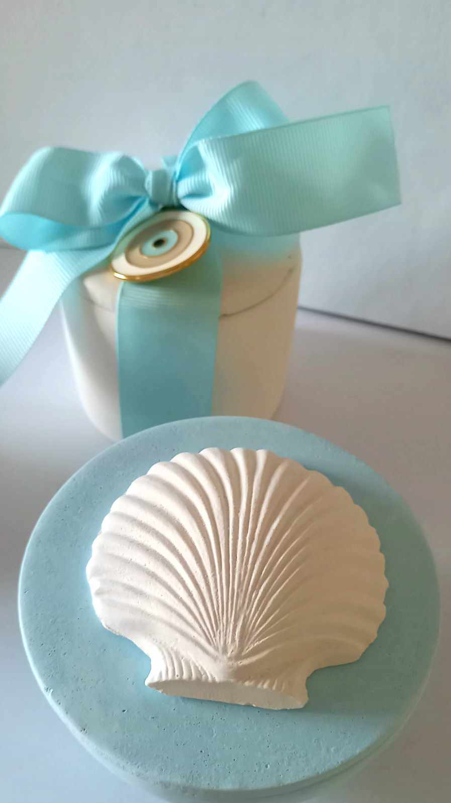 Μπομπονιέρα γάμου - βάπτισης μπιζουτιέρα με αχιβάδα