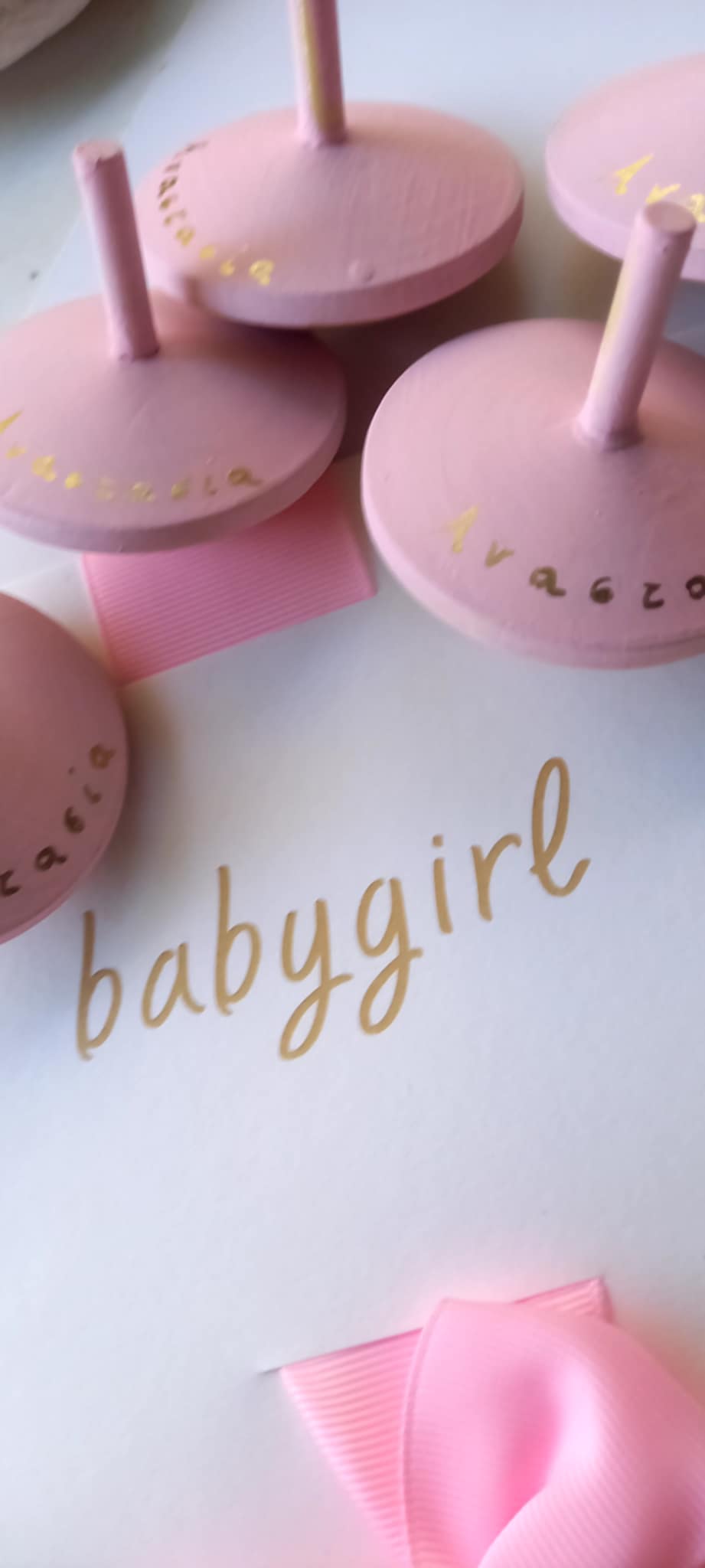 Χειροποίητη μπομπονιέρα - σβούρα με όνομα