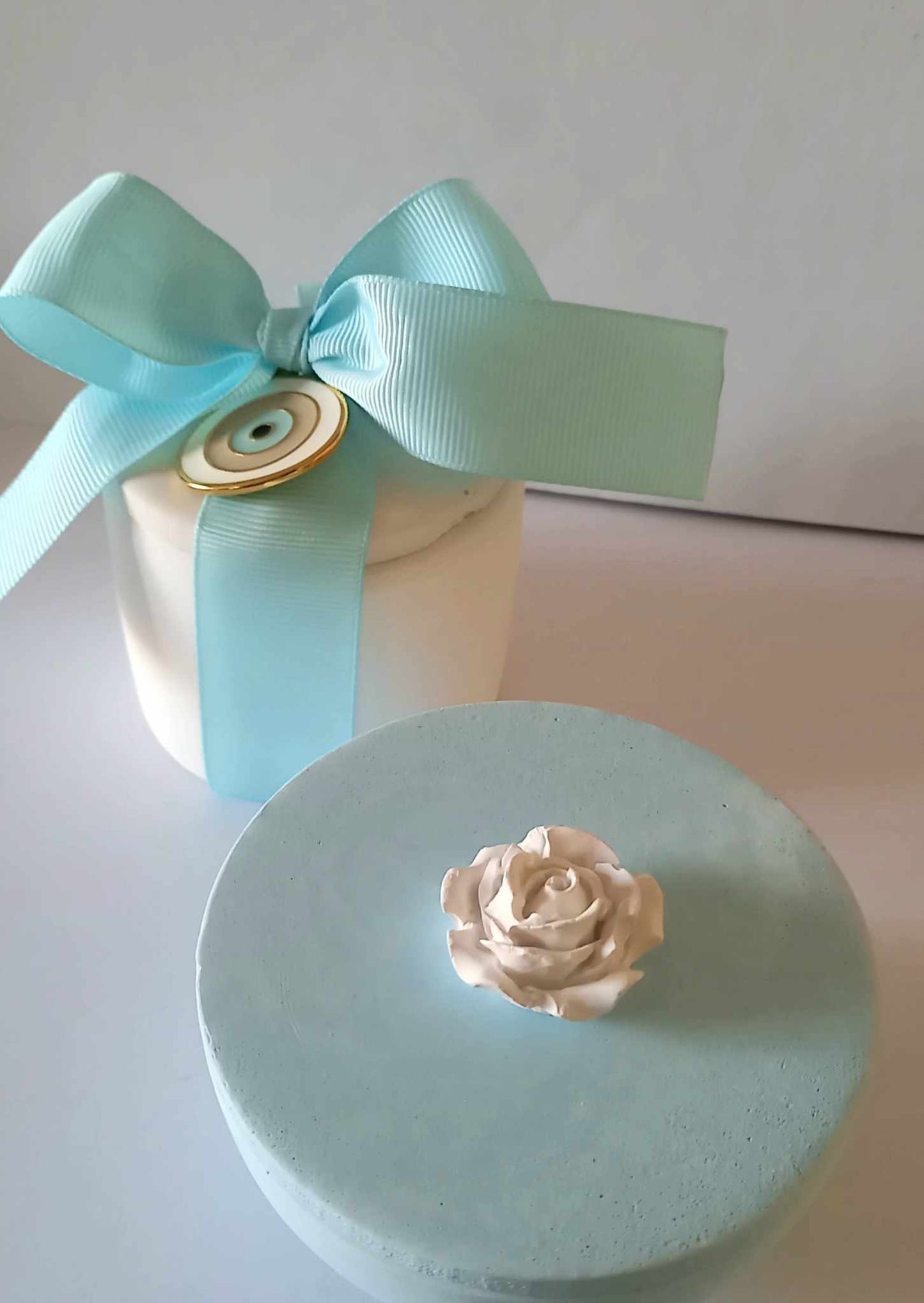 Μπομπονιέρα βάπτισης μπιζουτιέρα με λουλούδι