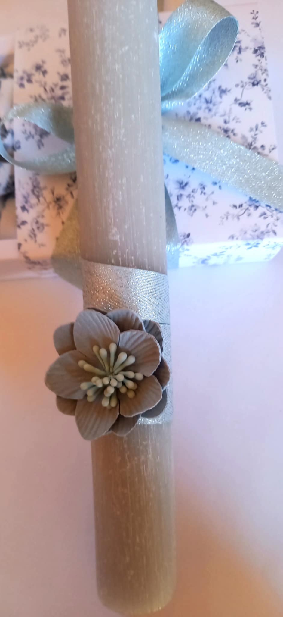 Λαμπάδα με scrunchie σε κουτί