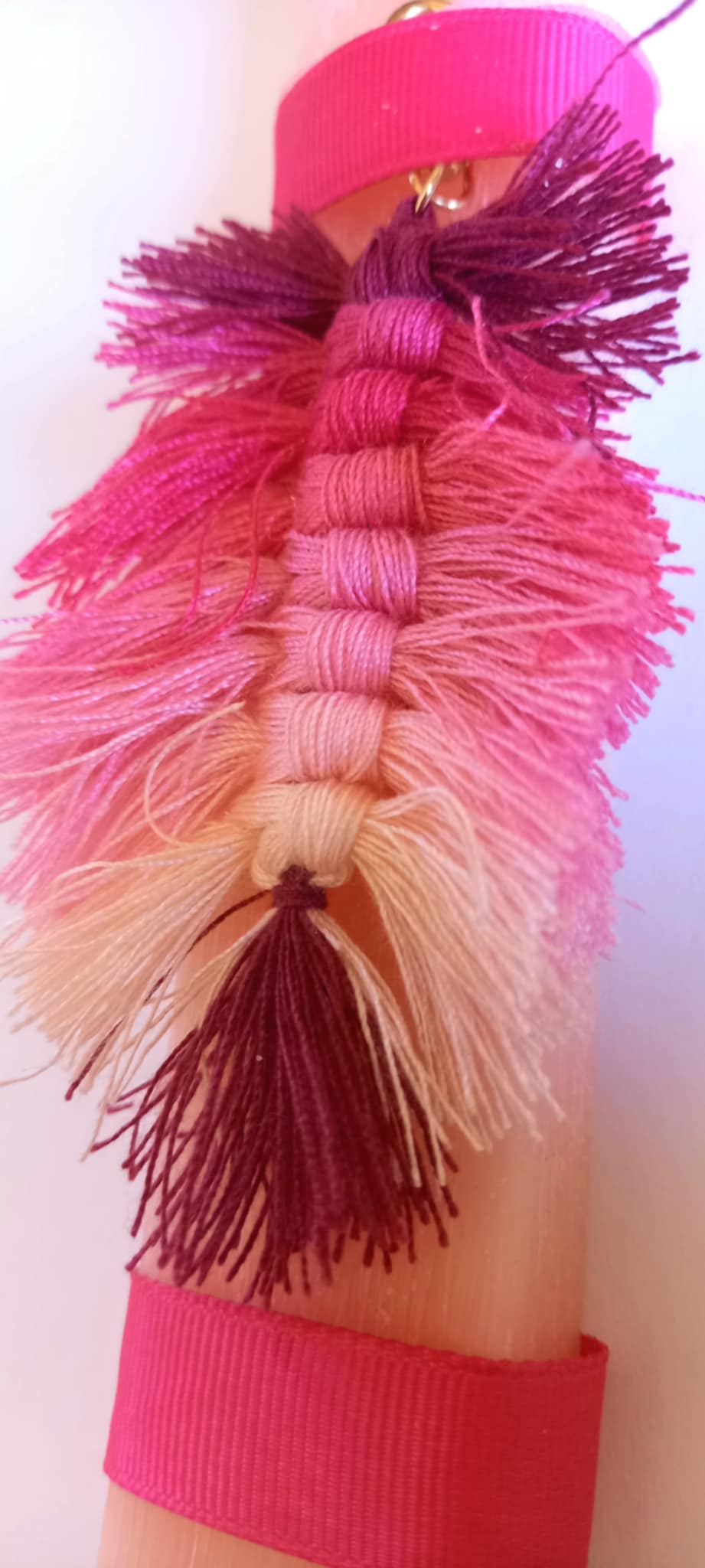 Λαμπάδα με μακραμέ μπρελόκ