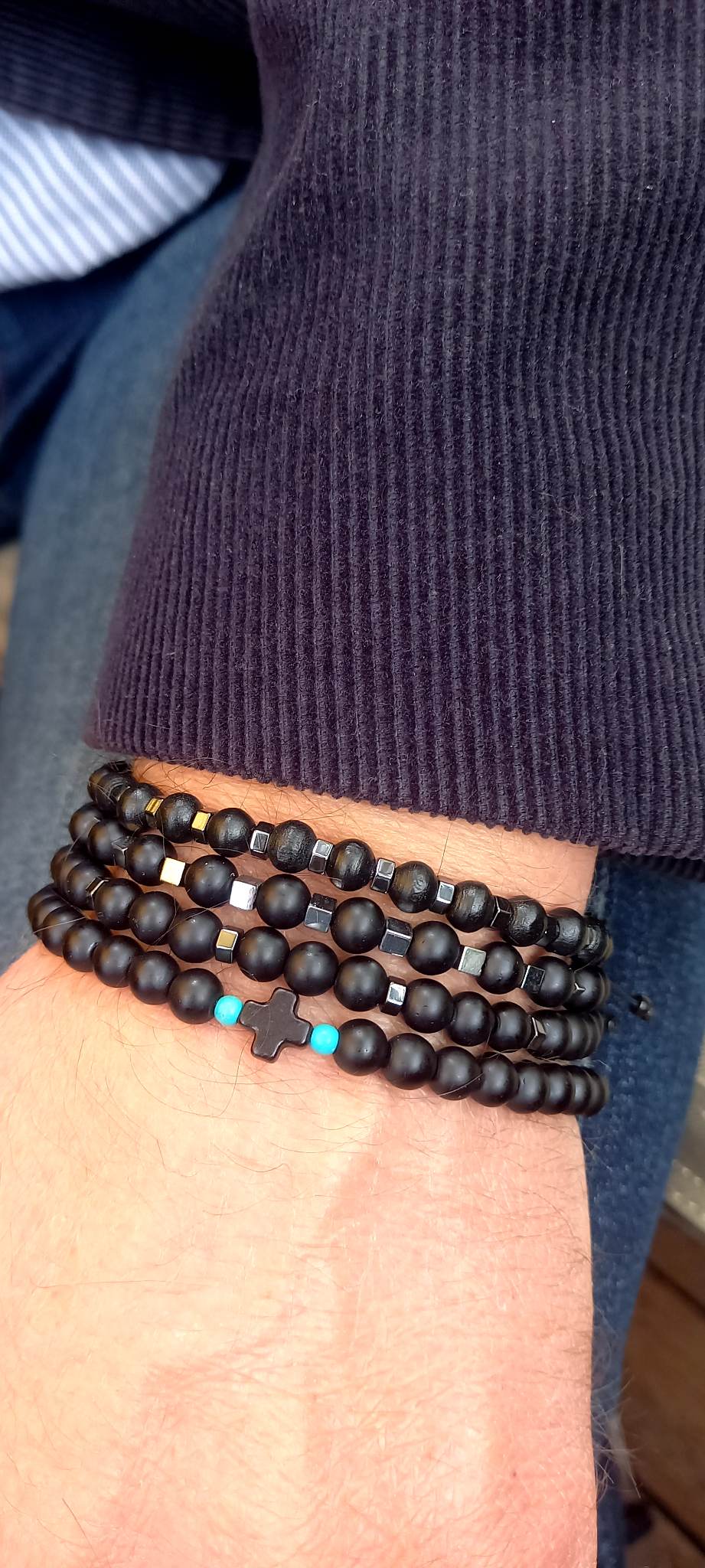 Χειροποίητο αντρικό βραχιόλι με πέτρες και ροδέλες αιματίτη