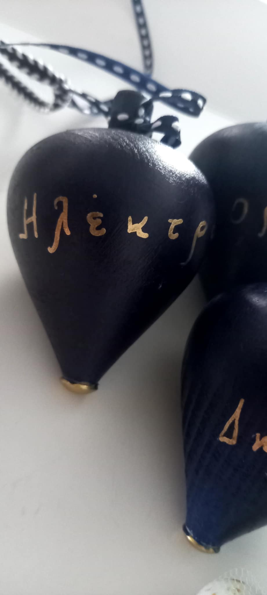 Παιδική μπομπονιέρα βάπτισης ξύλινη σβούρα με όνομα