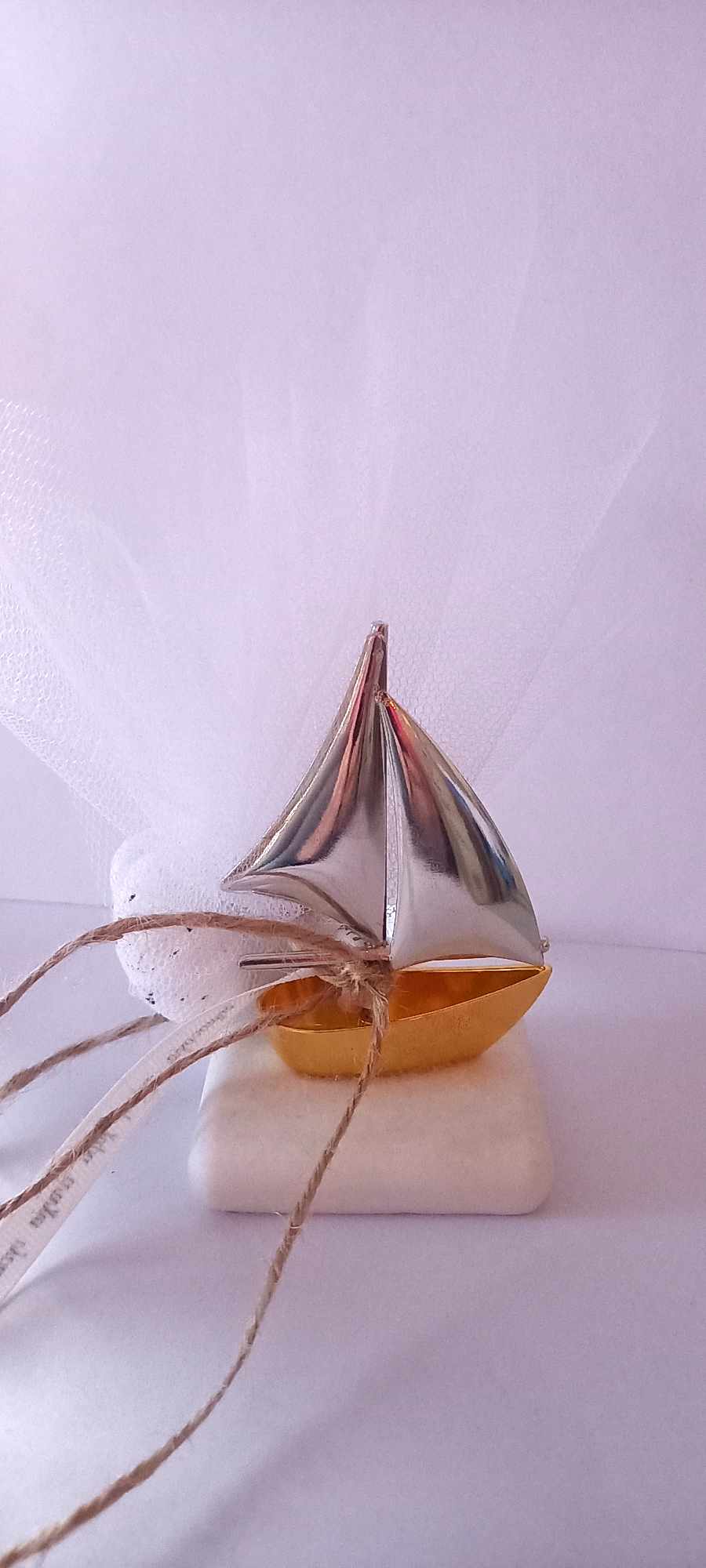 Μπομπονιέρα γάμου - βάπτισης καράβι σε μάρμαρο