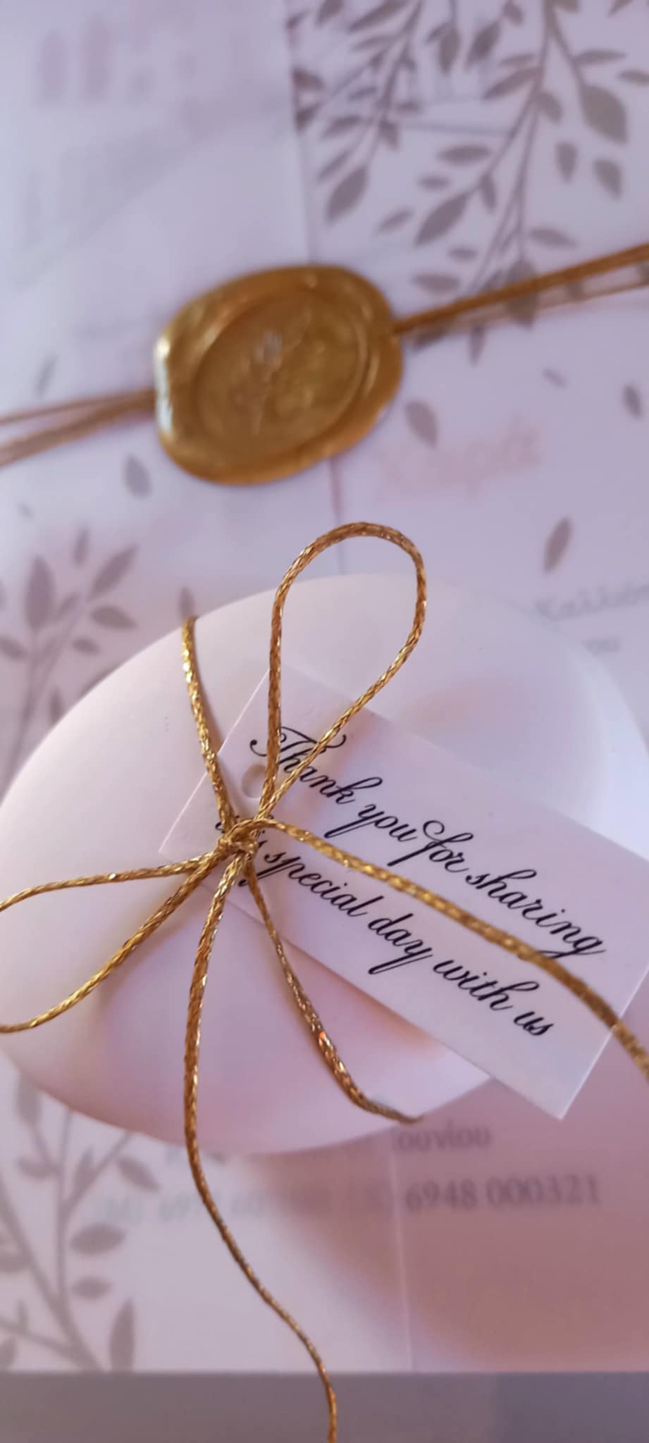 Μπομπονιέρα γάμου μπιζουτιέρα "βότσαλο" με υφή πορσελάνης