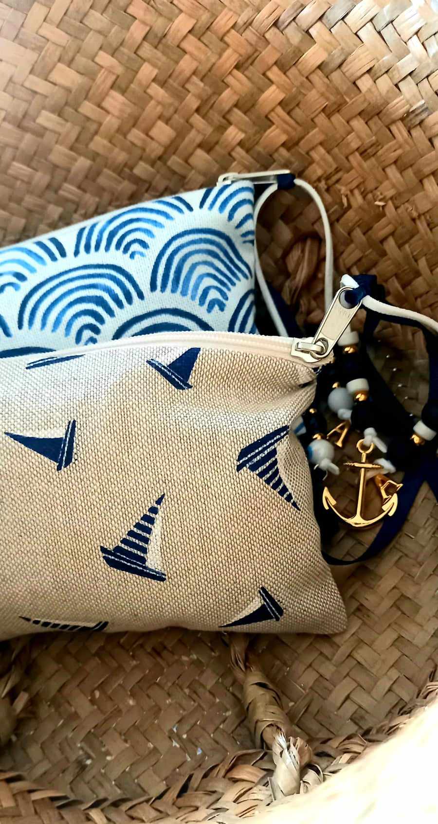 Μπομπονιέρα βάπτισης πορτοφολάκι με θέμα καραβάκι