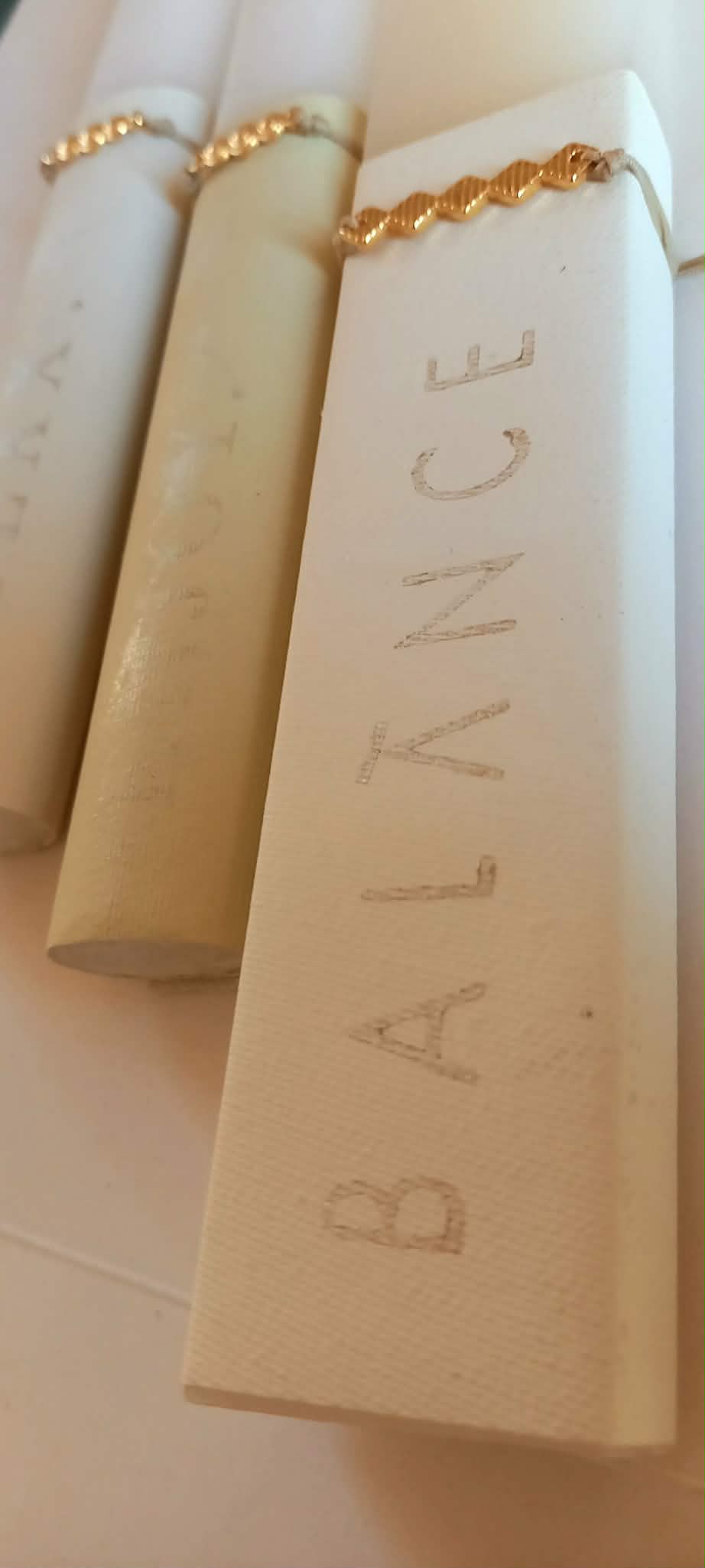 Αρωματική λαμπάδα με βραχιόλι