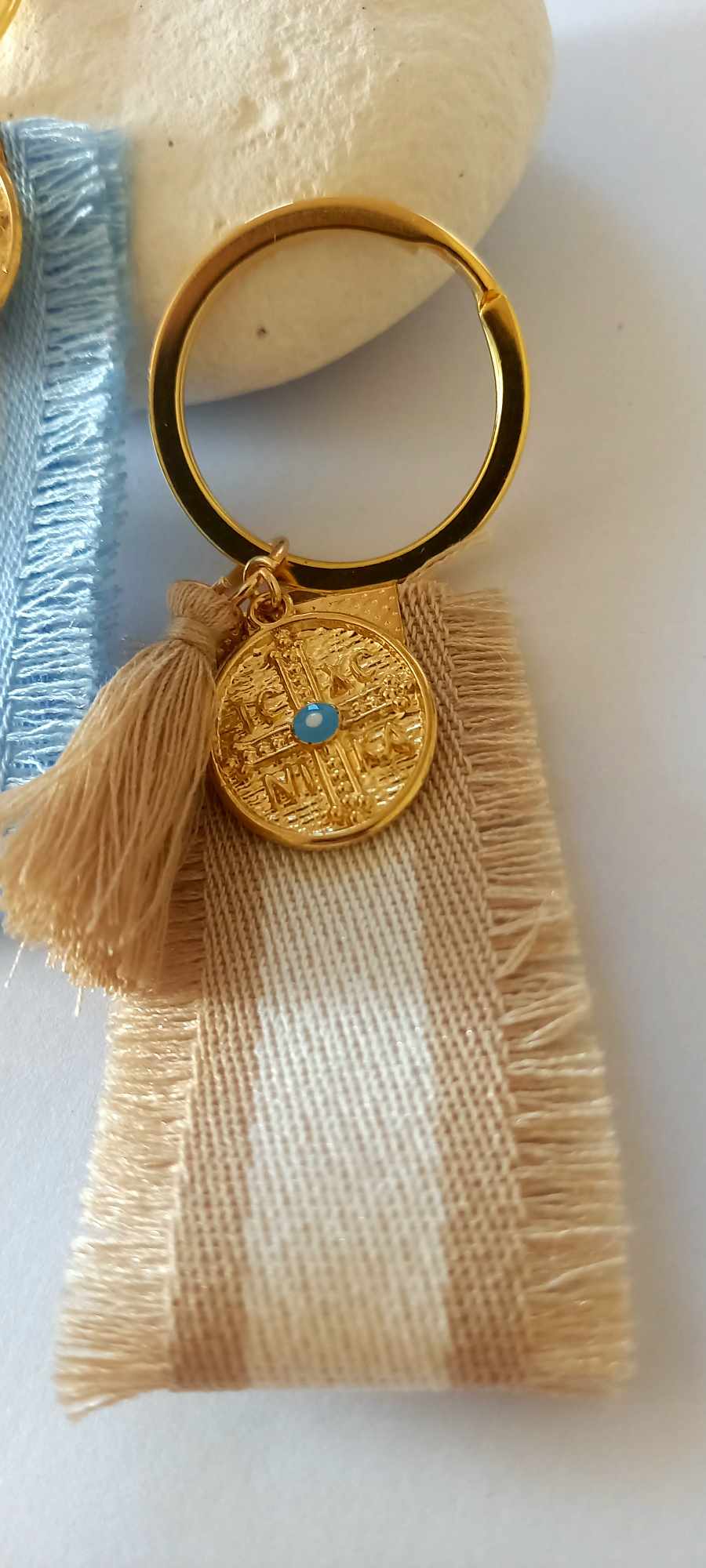 Μαρτυρικό βάπτισης μπρελόκ με κορδέλα και κωνσταντινάτο