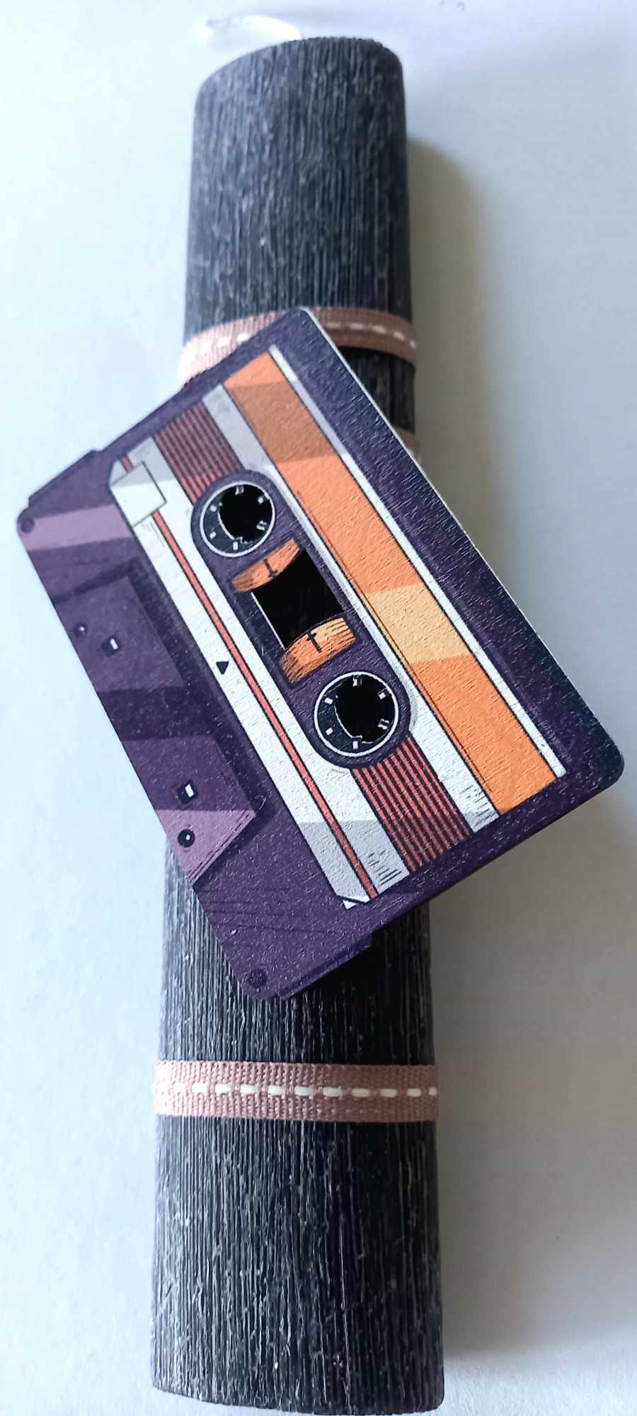 Χειροποίητη λαμπάδα με κασέτα vintage