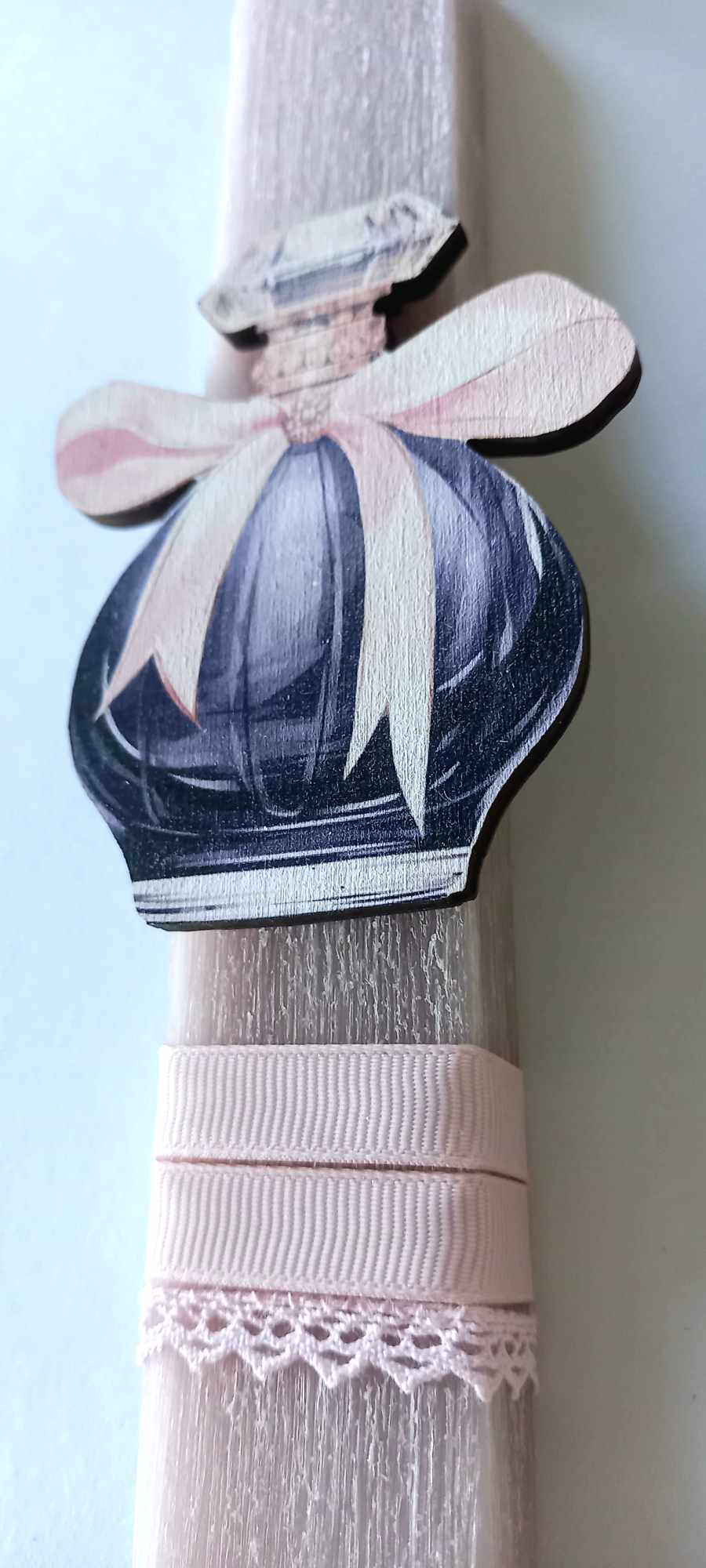 Χειροποίητη λαμπάδα με vintage μπουκάλι αρώματος