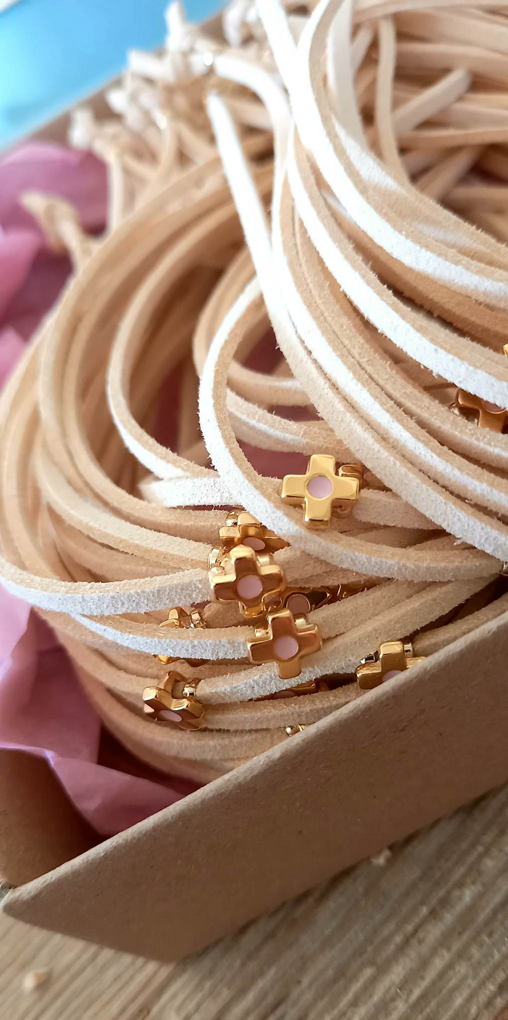 Μαρτυρικό βάπτισης με καστόρι και σταυρουδάκι με σμάλτο