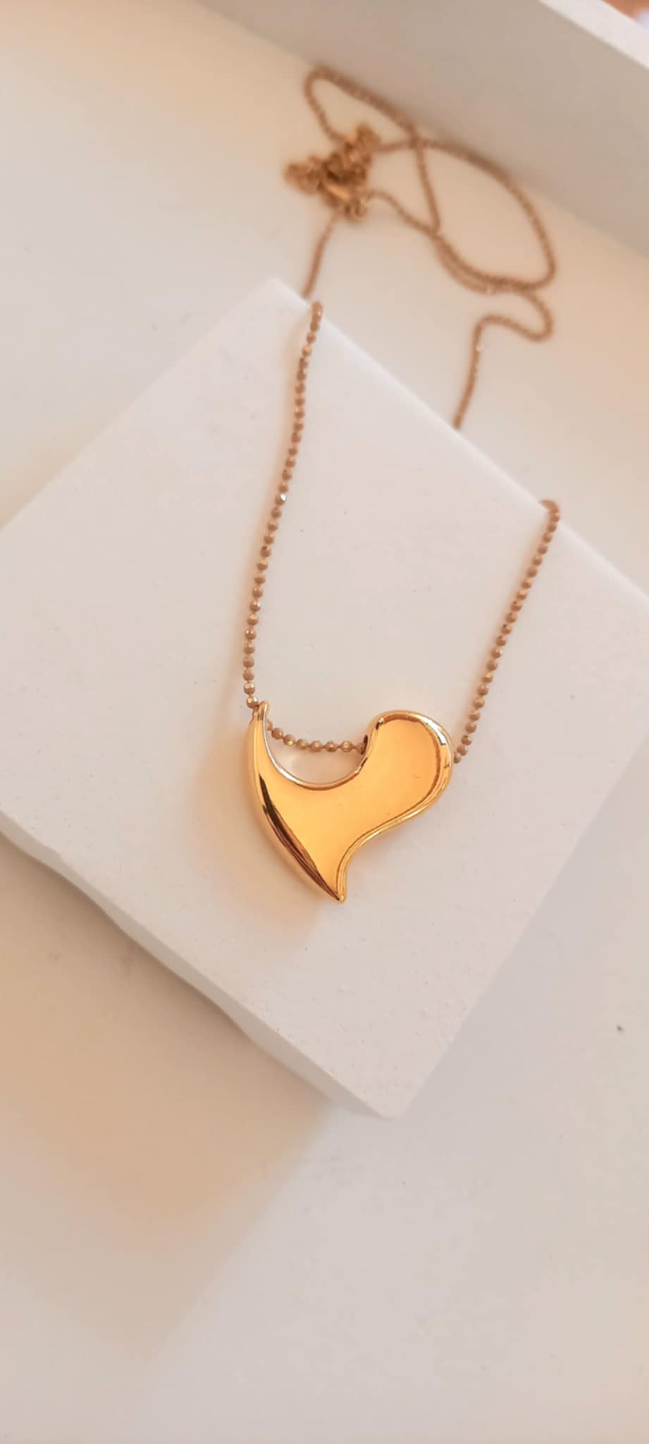 Κολιέ με αλυσίδα και καρδιά