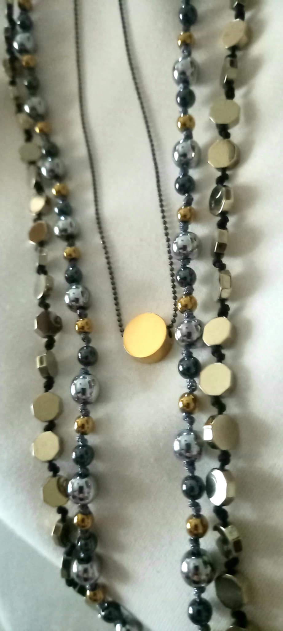 Κολιέ - ροζάριο με αιματίτες σε τριχρωμία