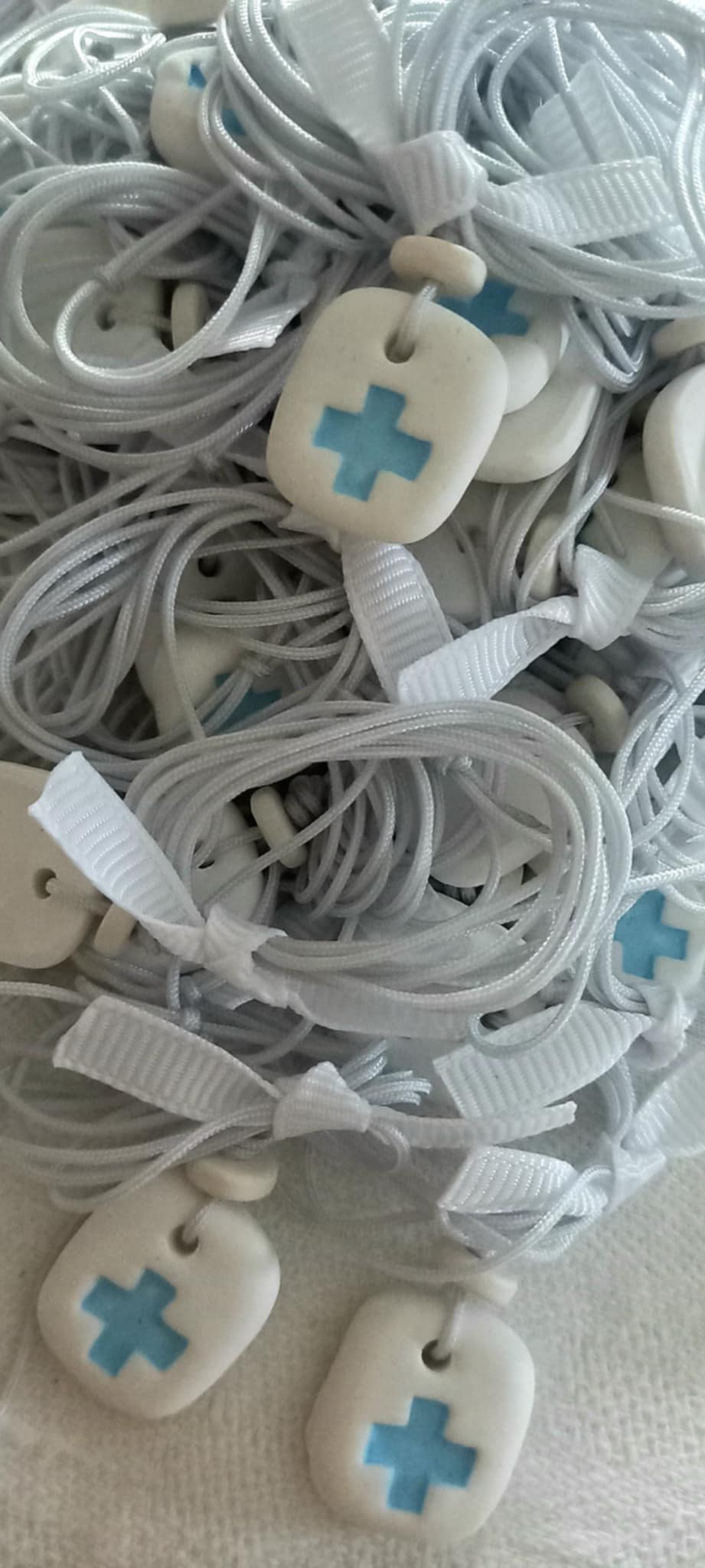 Μαρτυρικό για το λαιμό βότσαλο με σταυρό