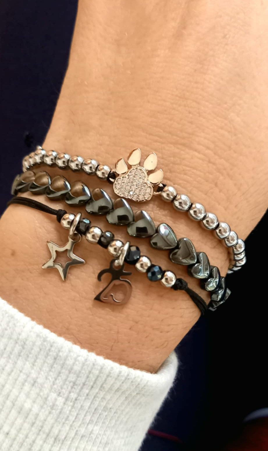 Βραχιόλι με αιματίτες σε σχήμα καρδιά