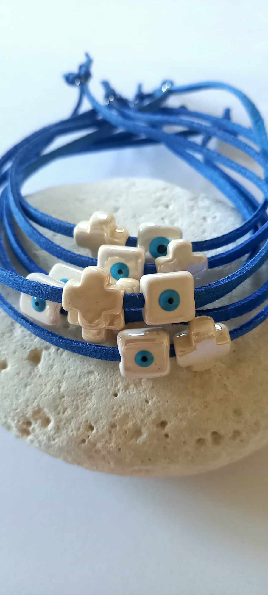 Μαρτυρικό βάπτισης βραχιόλι με καστόρι, κεραμικό σταυρό και μάτι