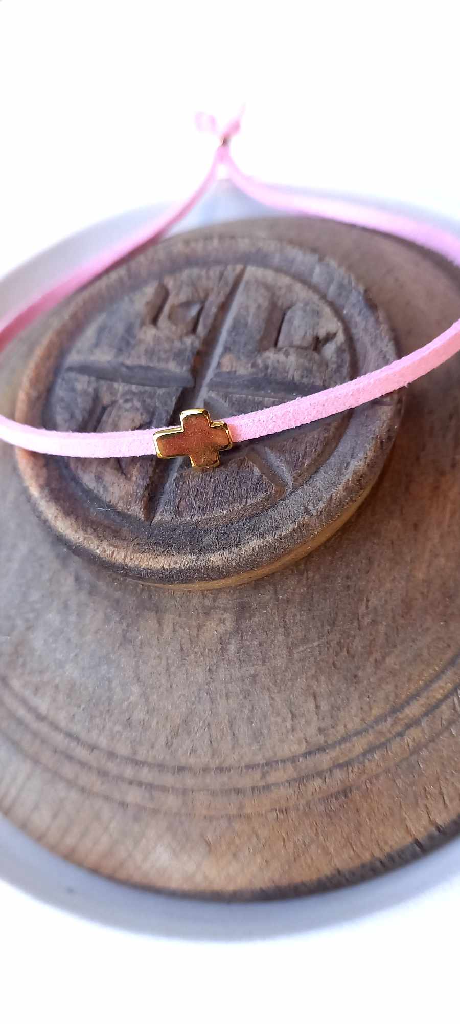 Μαρτυρικό βραχιόλι βάπτισης με καστόρι και επιχρυσωμένο σταυρό