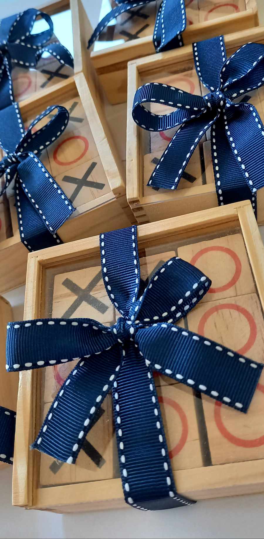 Παιδική μπομπονιέρα βάπτισης ξύλινη τρίλιζα