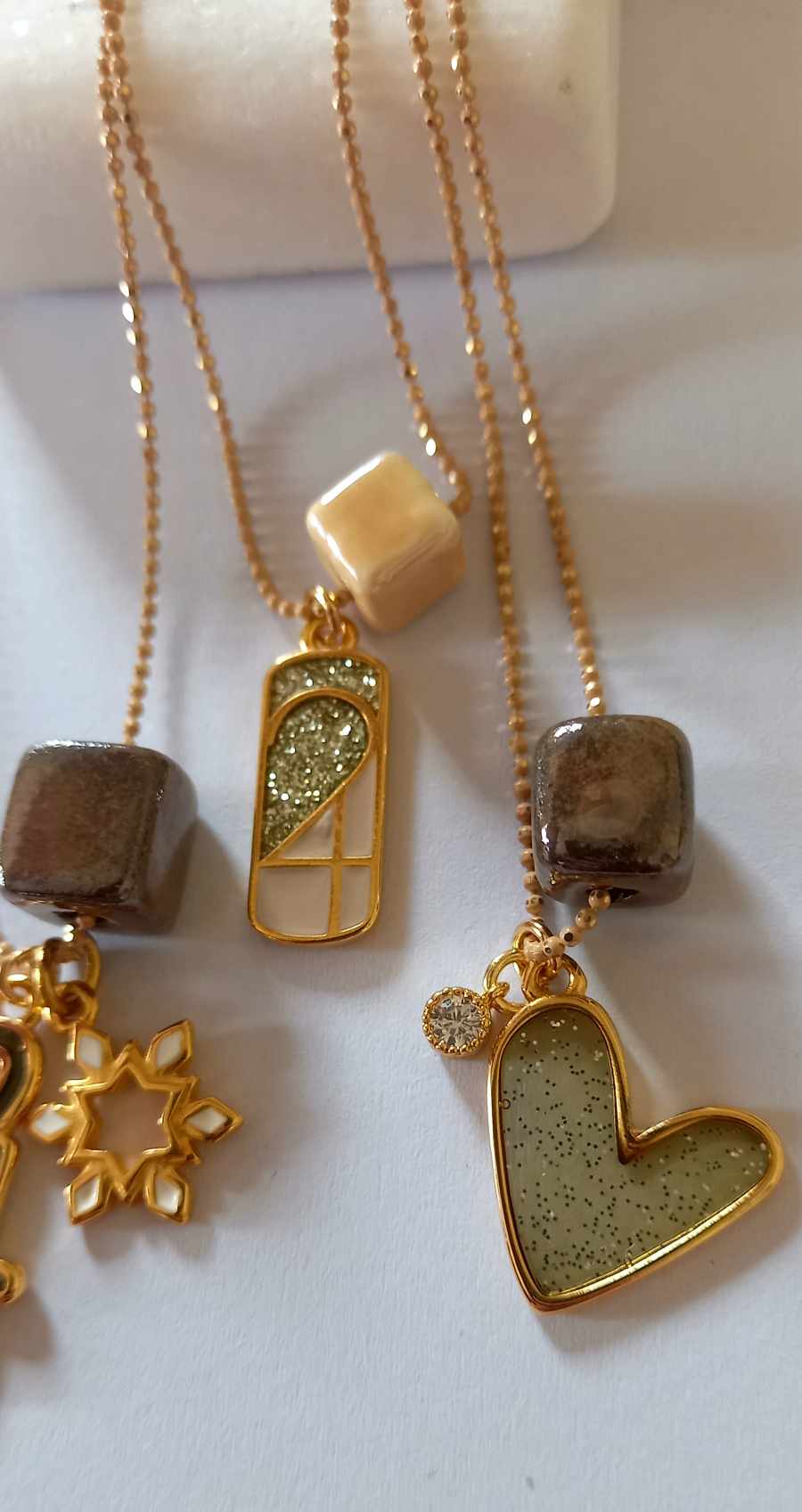 Κολιέ με καρδιά βιτρώ, ζιργκόν και κεραμικό κύβο