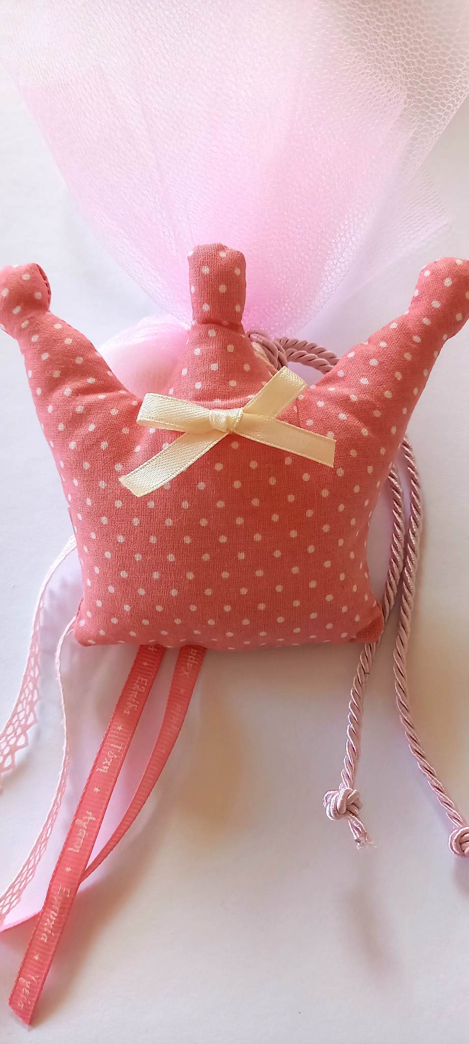 Μπομπονιέρα βάπτισης κορώνα από ύφασμα