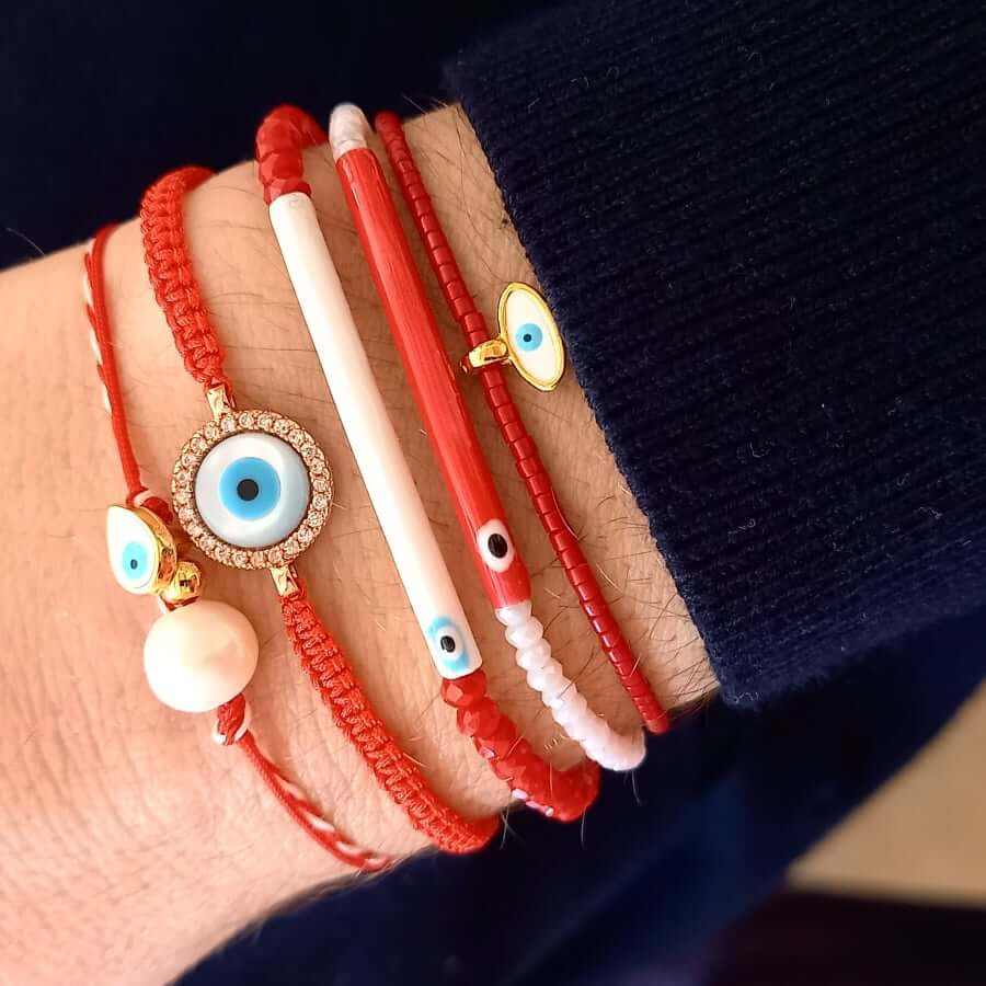 Βραχιόλι μαρτάκι με λευκό-κόκκινο κορδόνι, μαργαριτάρι καλλιέργειας και μάτι