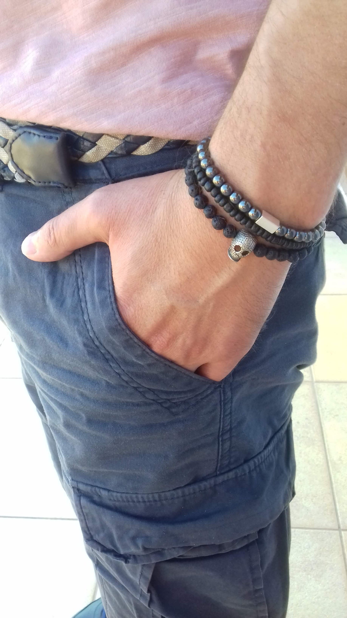 Σετ αντρικά βραχιόλια με λάβα και νεκροκεφαλή