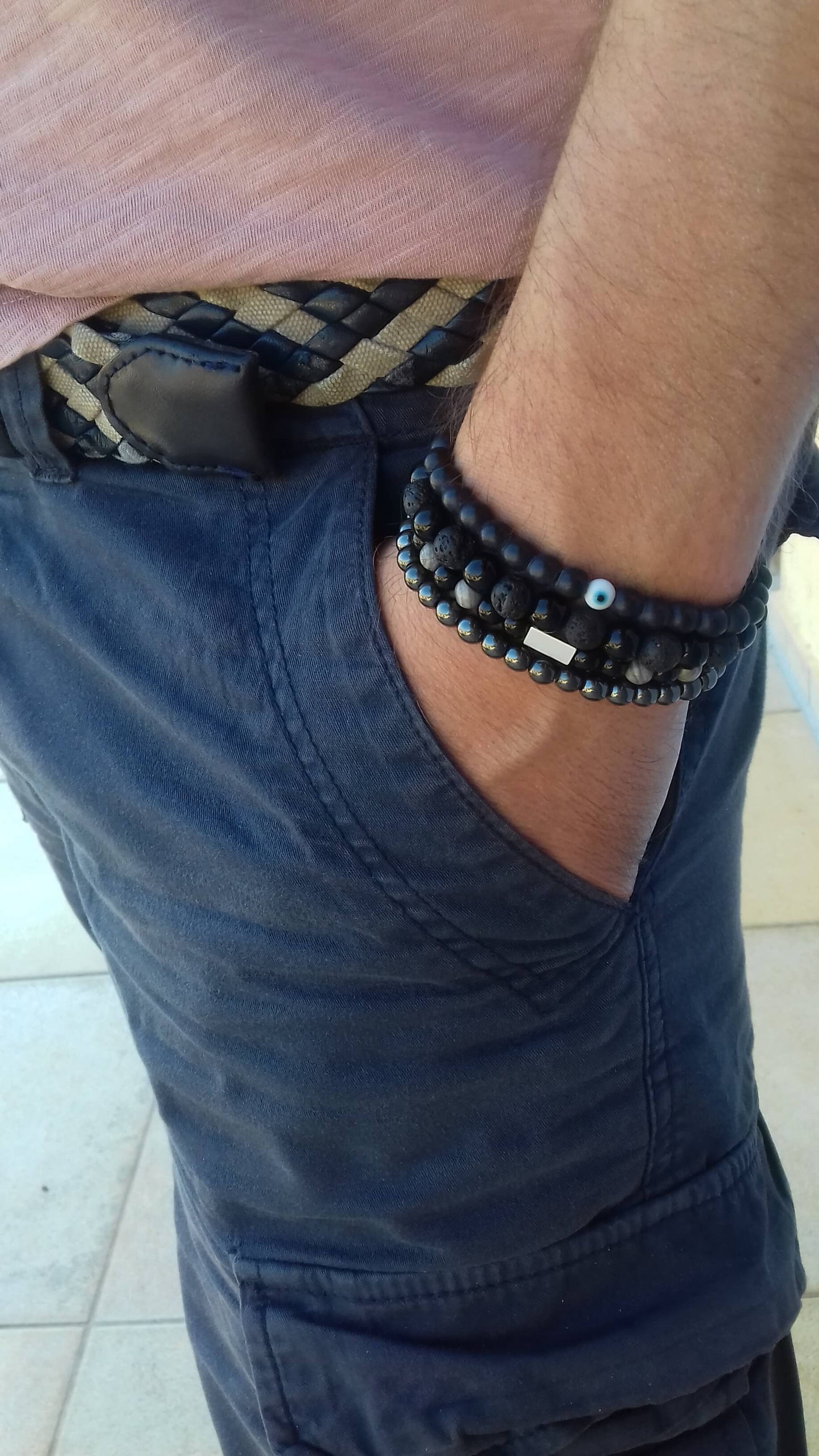 Σετ αντρικά βραχιόλια με λάβα, αιματίτη, μάτι και ημιπολύτιμες πέτρες