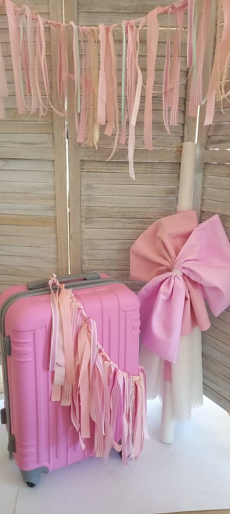 Χειροποίητη λαμπάδα βάπτισης για κορίτσι με ύφασμα και δαντέλα