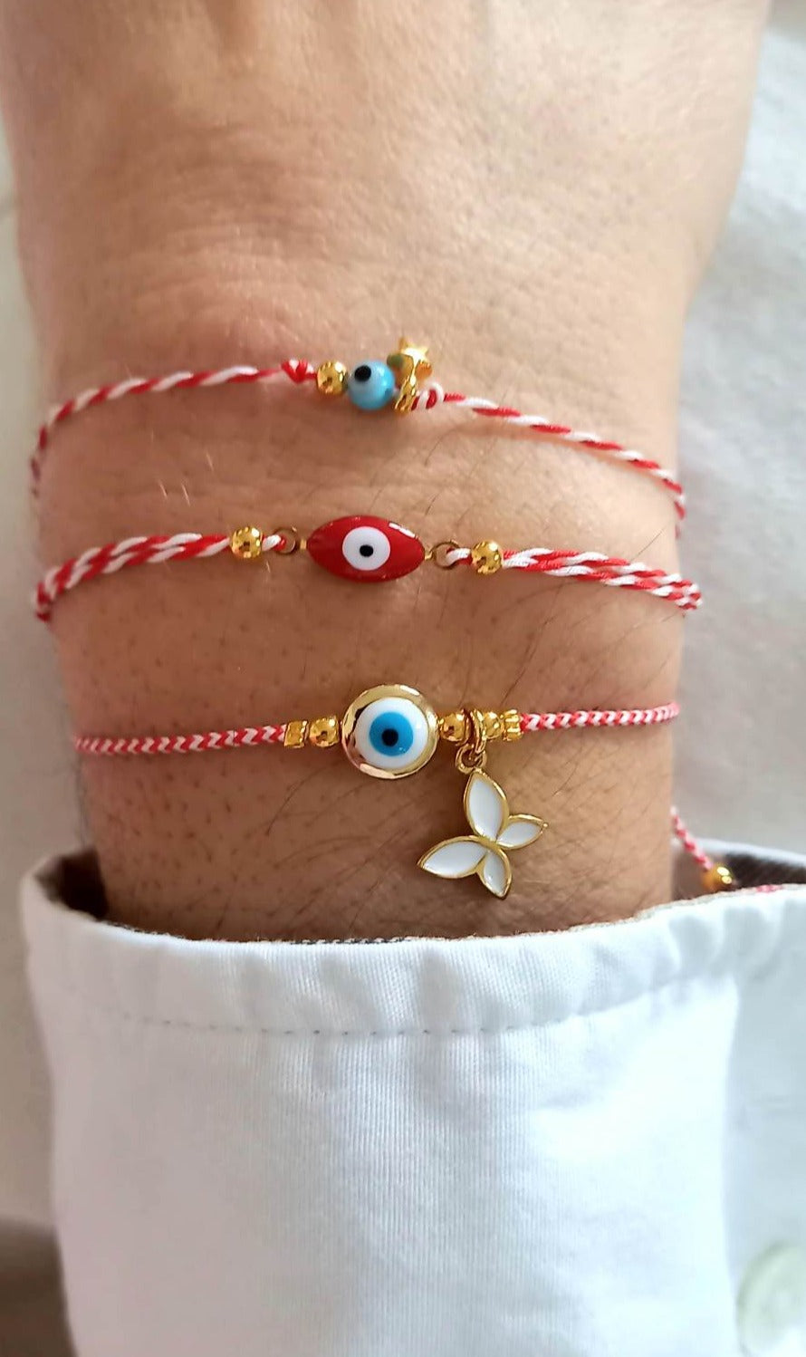 Μαρτάκι με κορδόνι και μάτι με κόκκινο σμάλτο