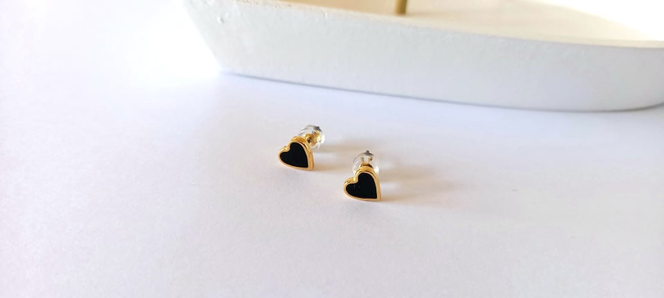 Σκουλαρίκια επιχρυσωμένες καρδούλες με σμάλτο