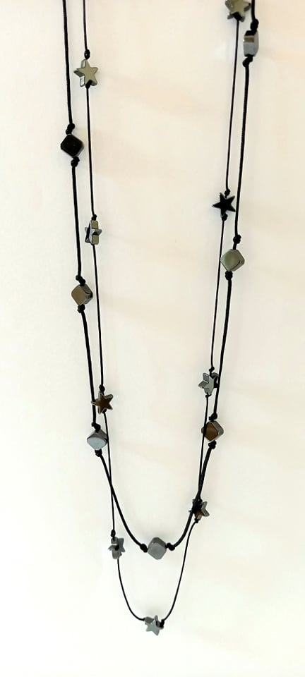 Χειροποίητο κολιέ με αστέρια αιματίτη