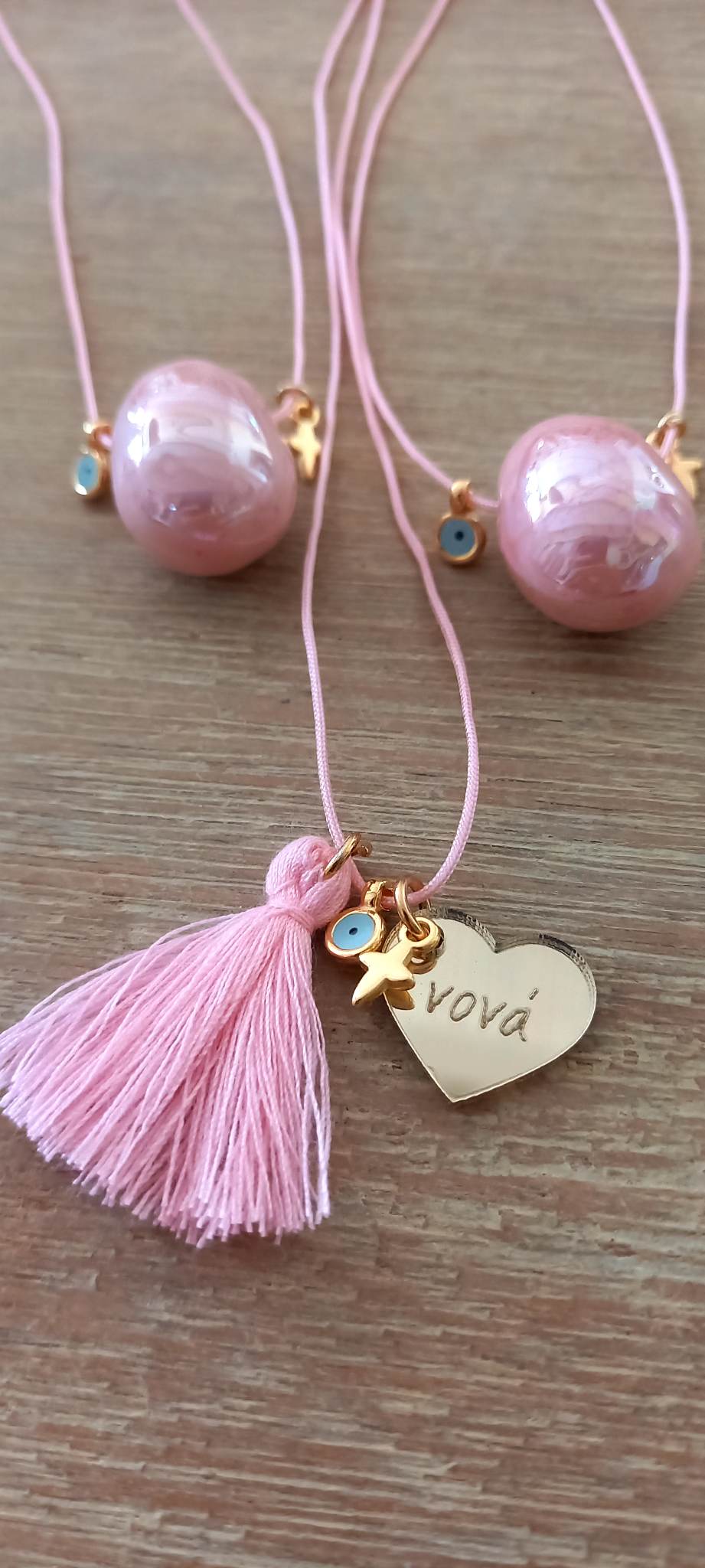 Χειροποίητο μαρτυρικό για τη νονά με φούντα και επιχρυσωμένα στοιχεία