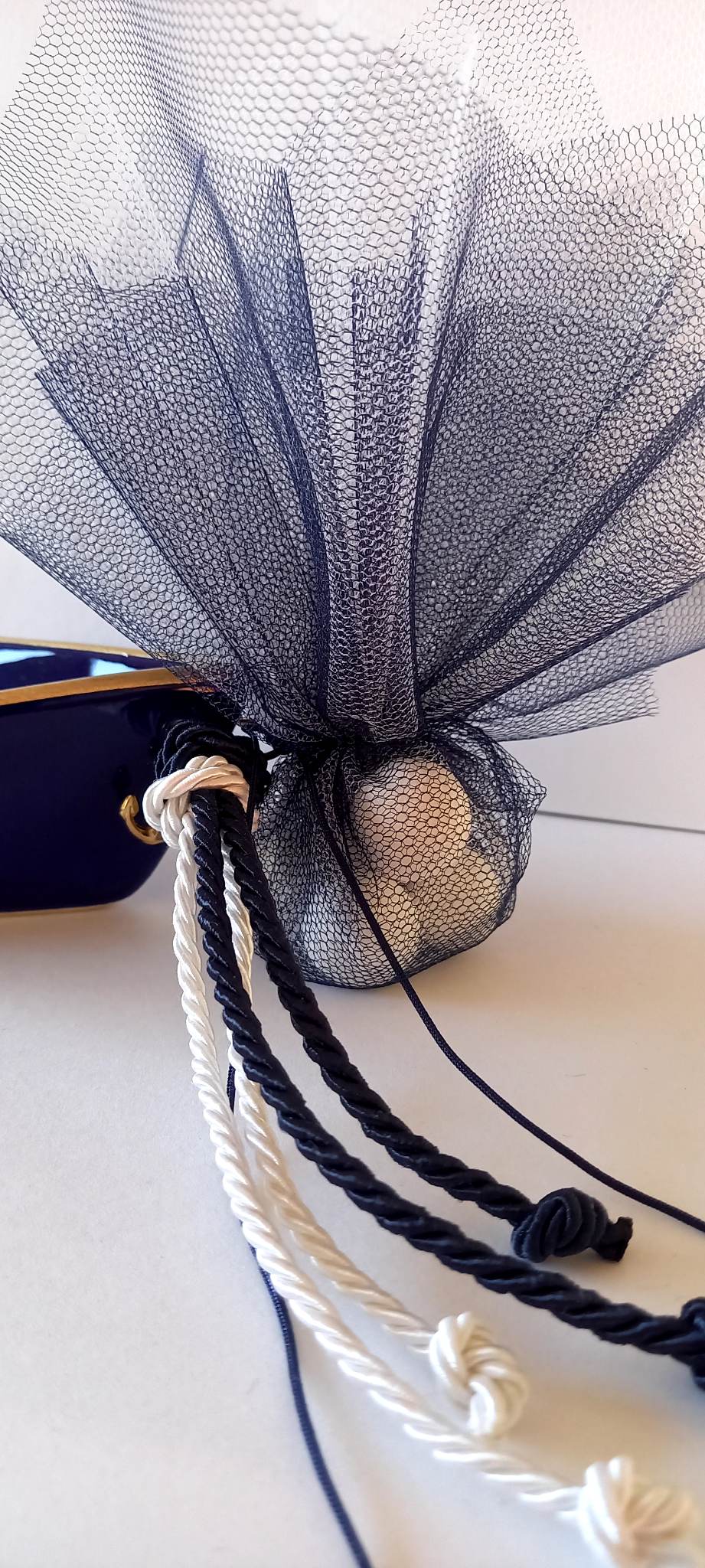 Μπομπονιέρα γάμου κεραμικό καράβι με στριφτό κορδόνι