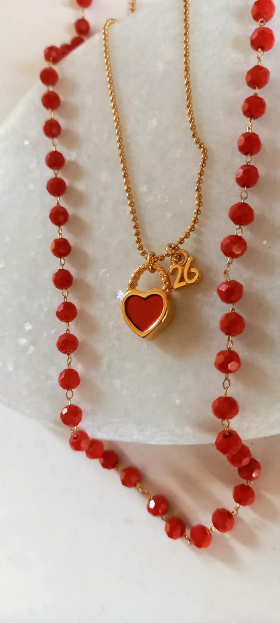 Κολιέ - γούρι 2026 με μοτίφ καρδιά