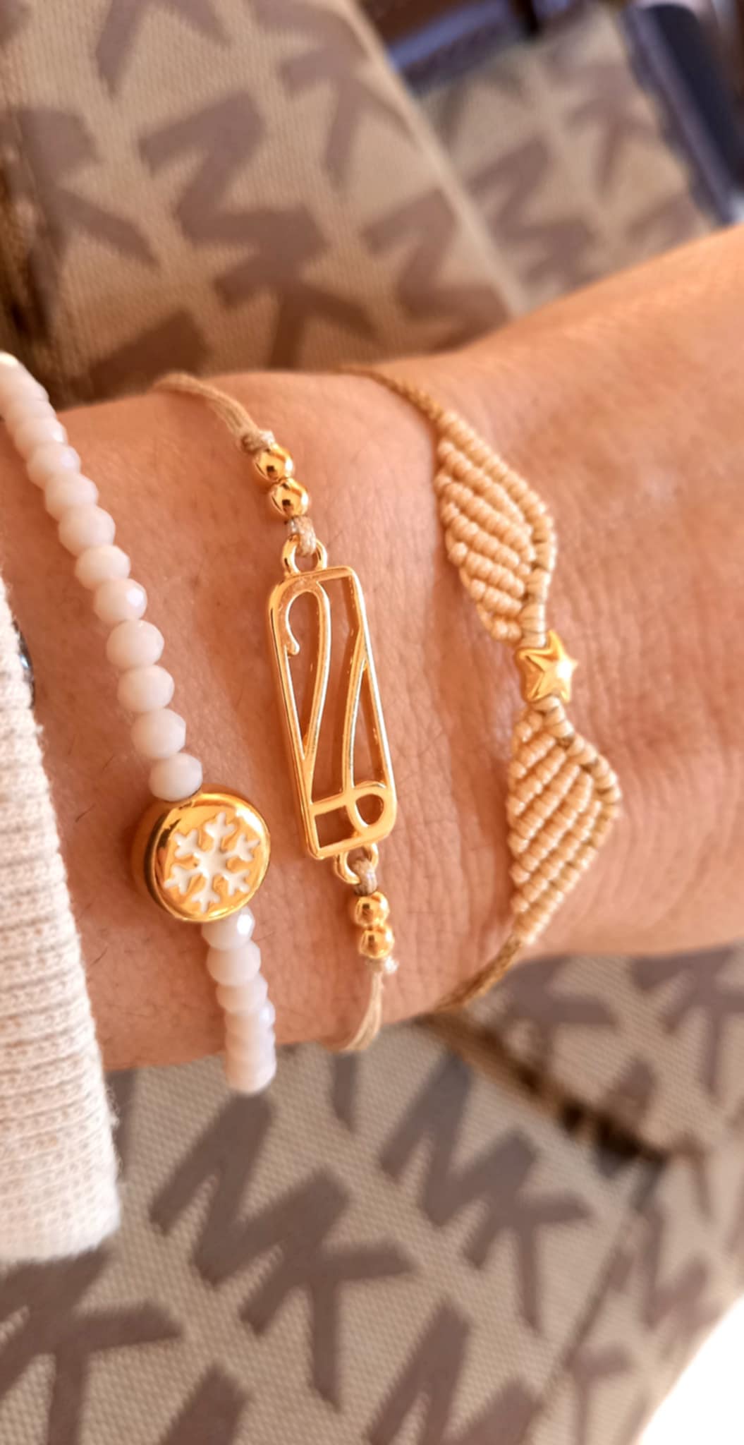 Βραχιόλι με φτερά αγγέλου και αστέρι