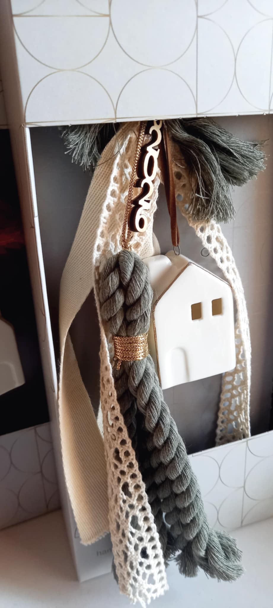 Γούρι 2026 σπιτάκι από πορσελάνη