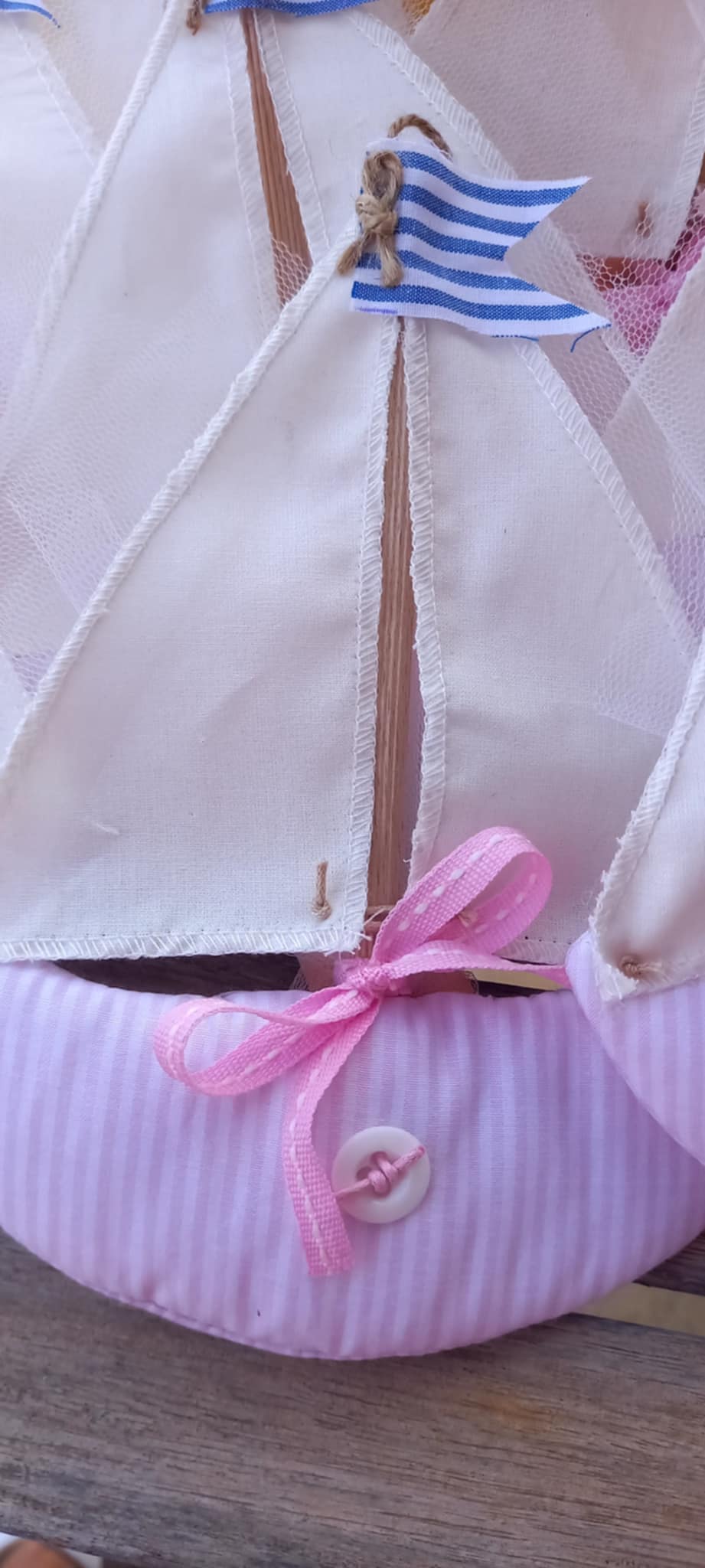 Μπομπονιέρα βάπτισης καραβάκι από ύφασμα